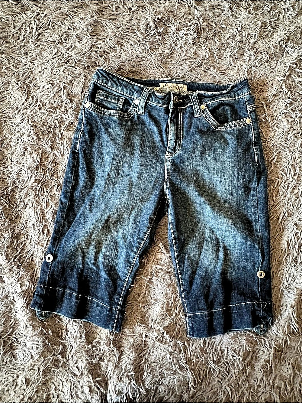 Urban Star Bermuda capris shorts Size 6